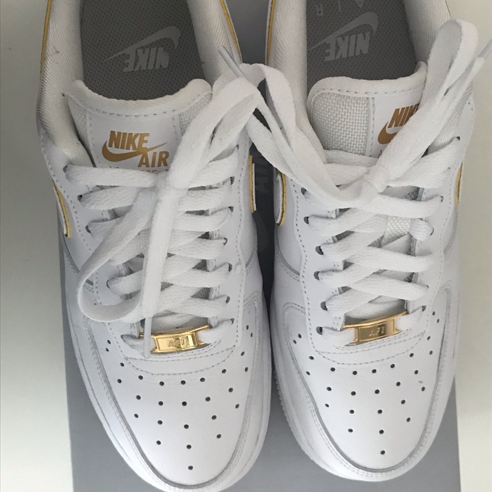 Women’s White with Metallic Gold Nike Air Force 1